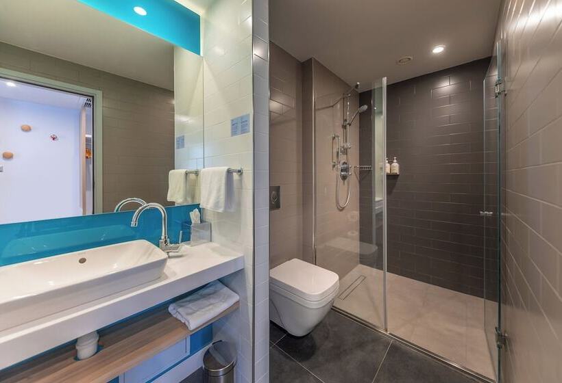 اتاق استاندارد, Holiday Inn Express Yerevan, An Ihg