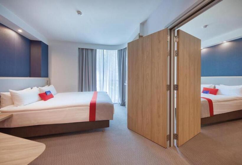 اتاق استاندارد, Holiday Inn Express Yerevan, An Ihg