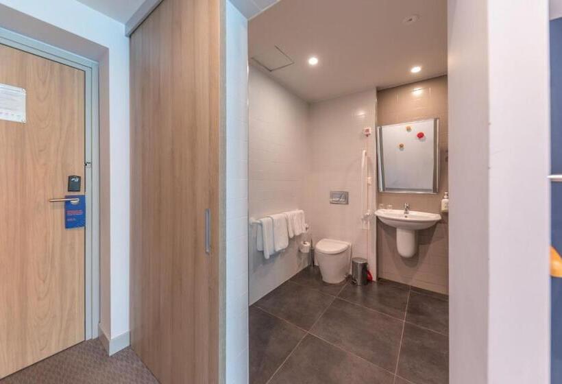 اتاق استاندارد برای معلولان, Holiday Inn Express Yerevan, An Ihg