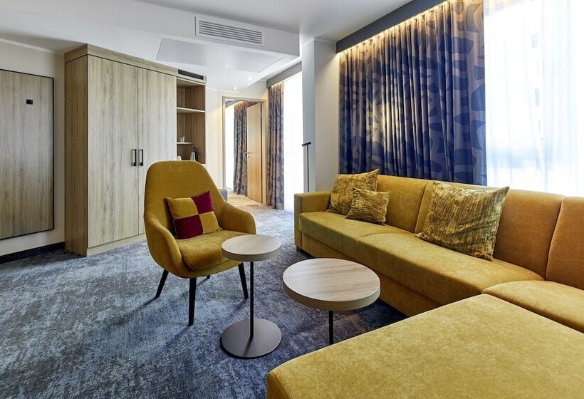 스위트, Holiday Inn   Hamburg   Hafencity, An Ihg