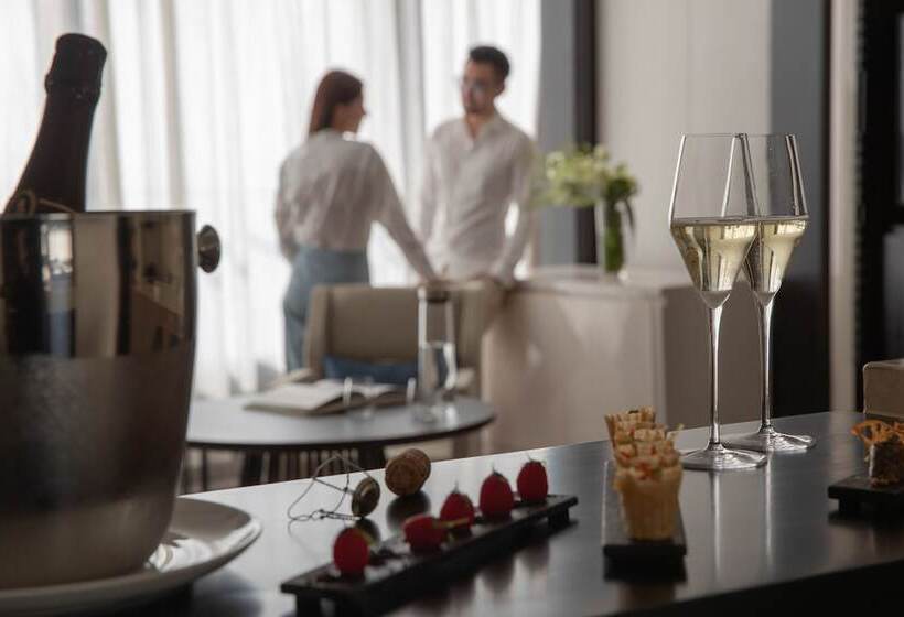 سوییت اجرایی, Jumeirah Nanjing