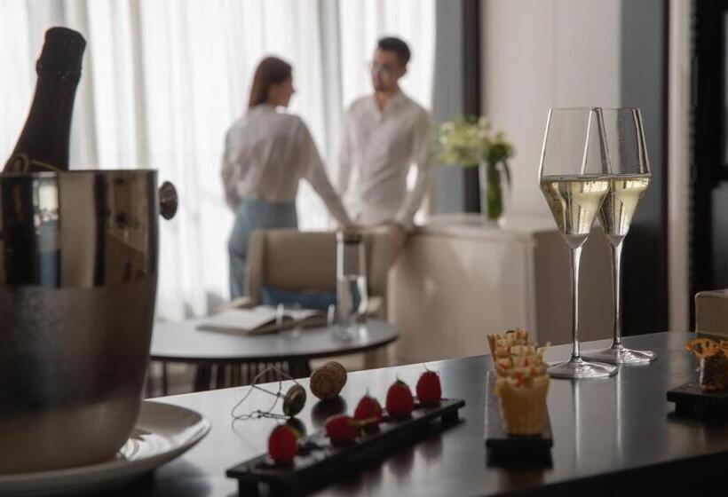 سوییت اجرایی, Jumeirah Nanjing