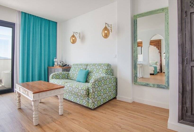 سوییت جونیور با چشم‌انداز دریا, La Residencia Puerto Hotel & Spa