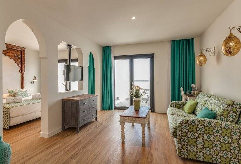 سوییت جونیور با چشم‌انداز دریا, La Residencia Puerto Hotel & Spa