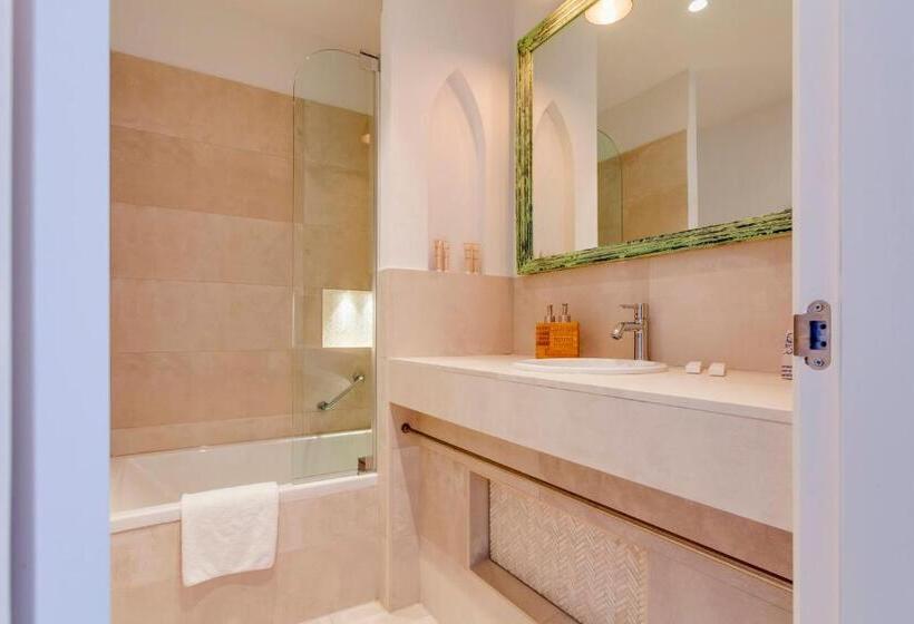 اتاق استاندارد با چشم‌انداز دریا, La Residencia Puerto Hotel & Spa