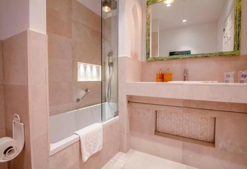 اتاق استاندارد با چشم‌انداز دریا, La Residencia Puerto Hotel & Spa