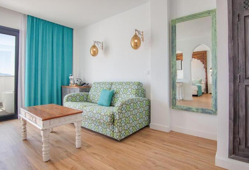 سوییت جونیور با چشم‌انداز دریا, La Residencia Puerto Hotel & Spa