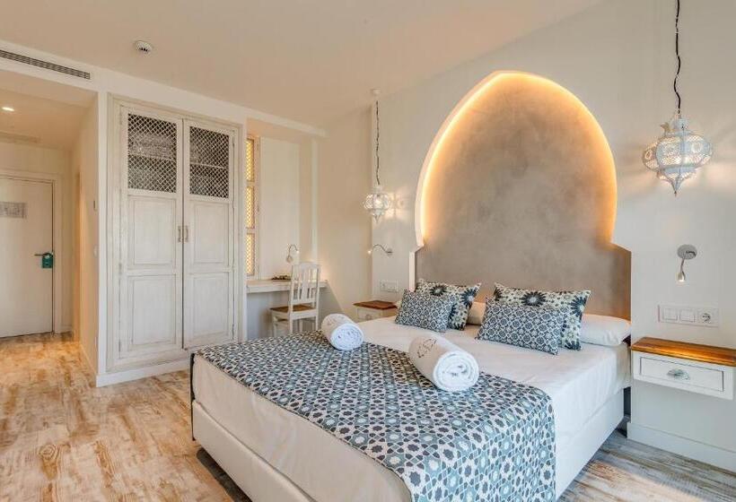اتاق استاندارد با چشم‌انداز دریا, La Residencia Puerto Hotel & Spa