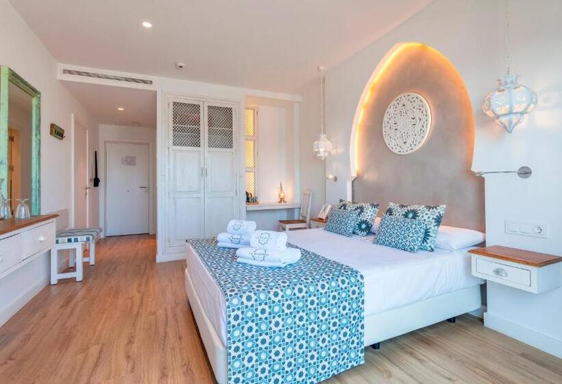 اتاق استاندارد با چشم‌انداز دریا, La Residencia Puerto Hotel & Spa