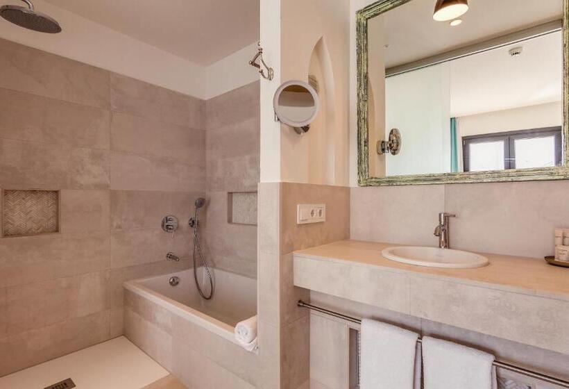 سوییت جونیور, La Residencia Puerto Hotel & Spa