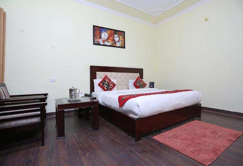 اتاق لوکس, Treebo Olive Lake View Inn June Estate Bhimtal
