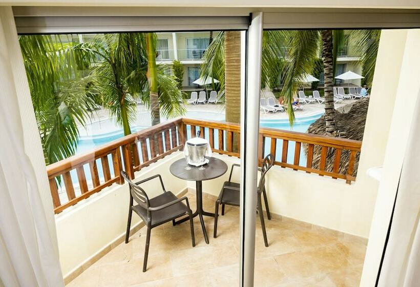 اتاق استاندارد با چشم‌انداز دریا, Impressive Punta Cana