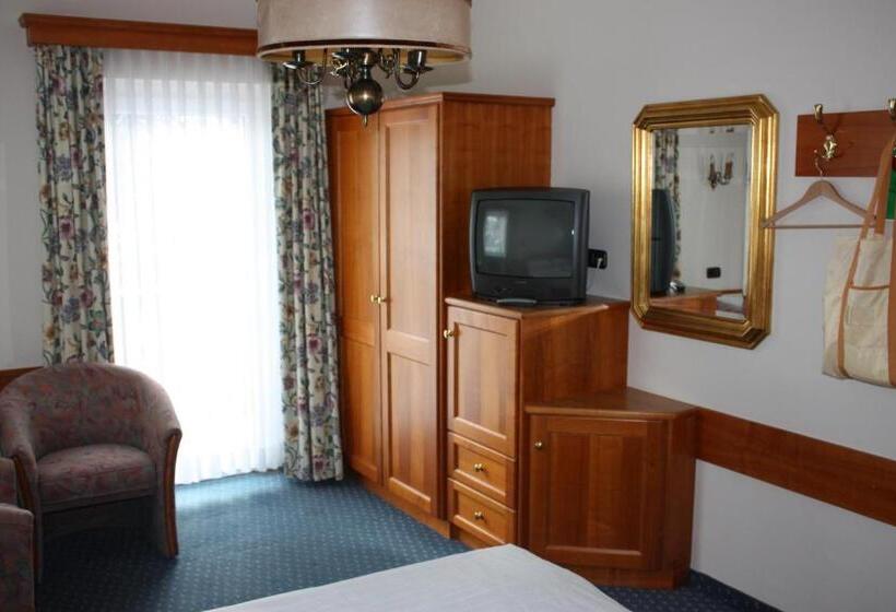 اتاق استاندارد با بالکن, Tauernblick   Thermenhotels Gastein
