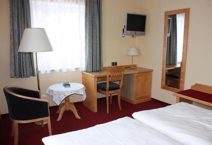 اتاق استاندارد با بالکن, Tauernblick   Thermenhotels Gastein