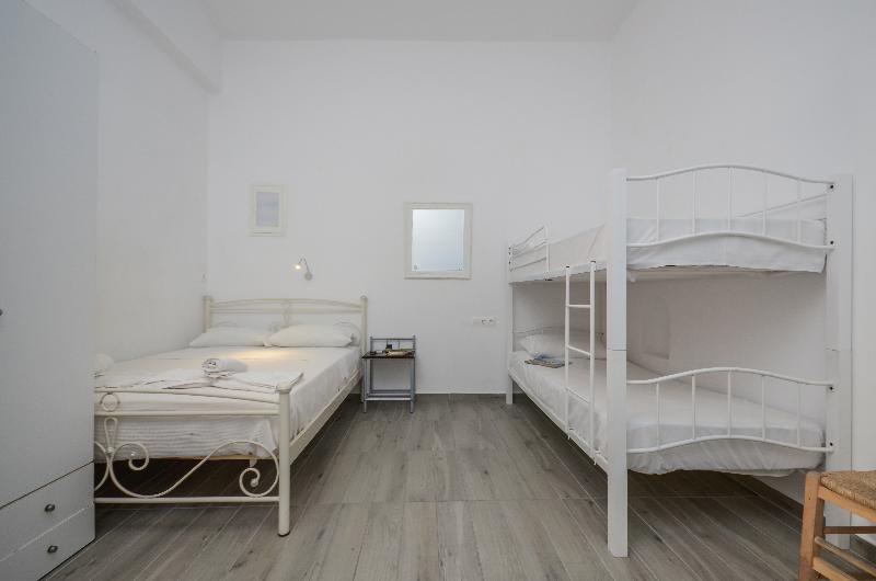 آپارتمان 1 خوابه, Depis Suites