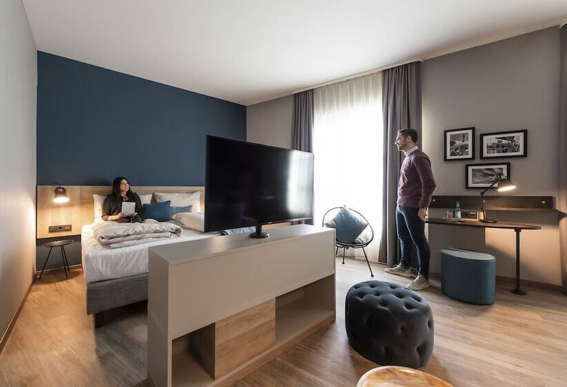 استودیوی استاندارد, Harbr. Hotel Heilbronn