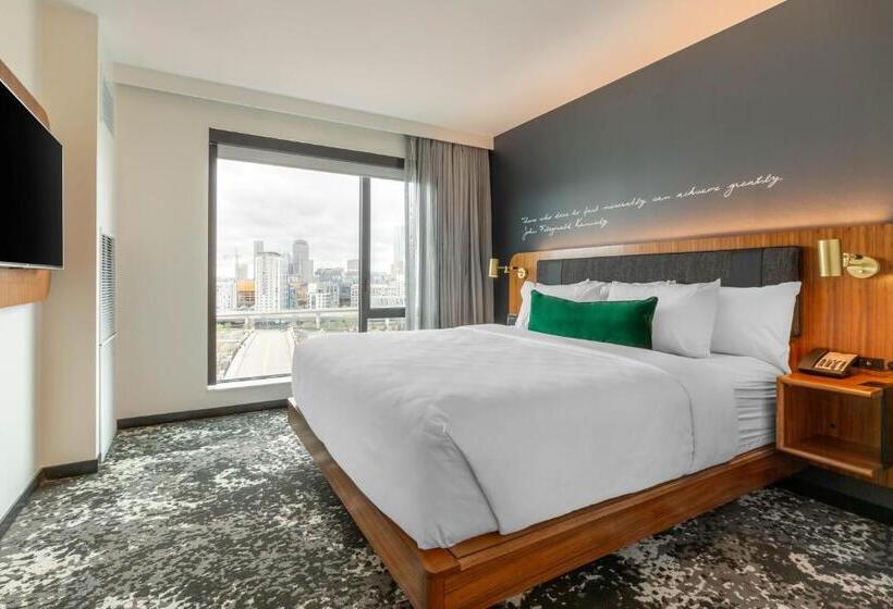 اتاق استاندارد با تخت بزرگ, Cambria Hotel Boston Downtown   Seaport