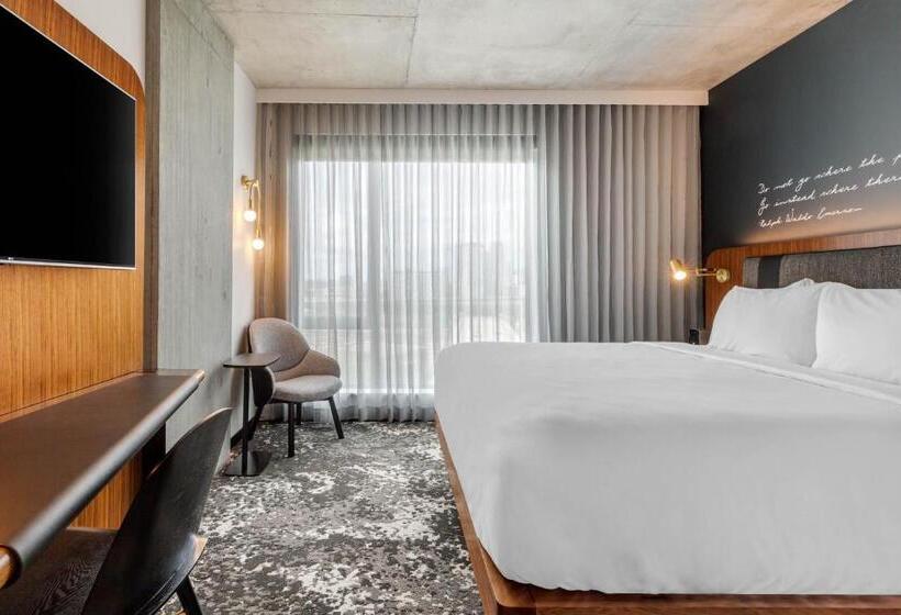 اتاق استاندارد با تخت بزرگ, Cambria Hotel Boston Downtown   Seaport