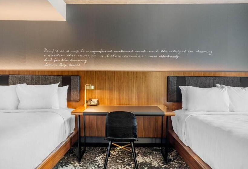 اتاق استاندارد برای معلولان, Cambria Hotel Boston Downtown   Seaport