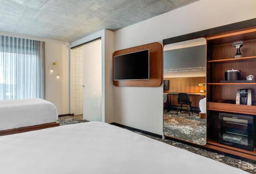 اتاق استاندارد برای معلولان, Cambria Hotel Boston Downtown   Seaport