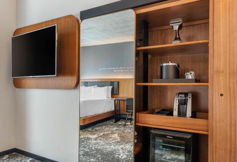 سوئیت با تخت بزرگ, Cambria Hotel Boston Downtown   Seaport