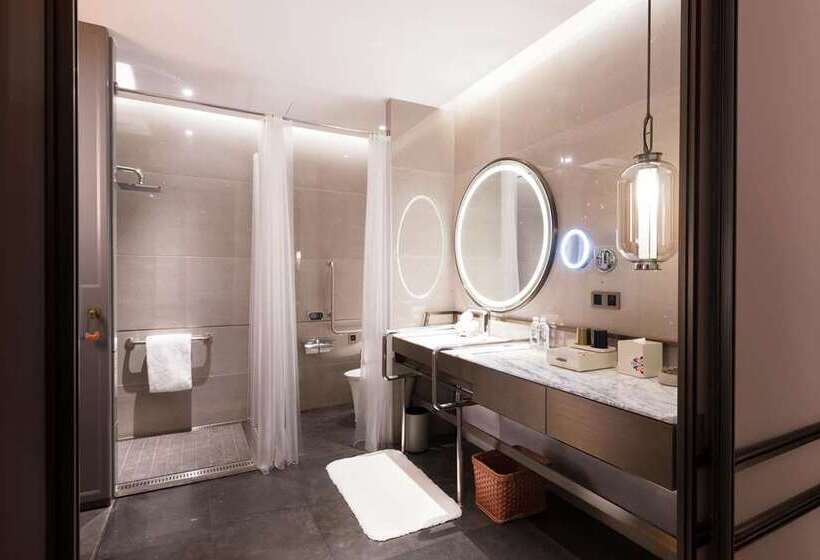 اتاق استاندارد با تخت بزرگ برای معلولان, Canopy By Hilton Chengdu City Centre