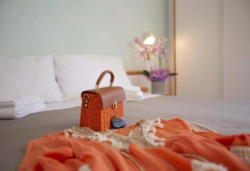 اتاق استاندارد با بالکن, Eden B&b
