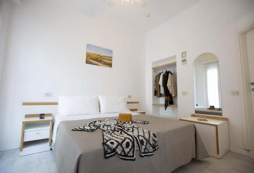 آپارتمان 1 خوابه با بالکن, Eden B&b