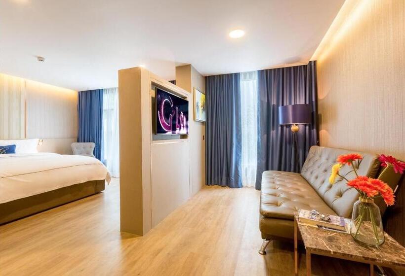 سوئیت پریمیوم, Glow Sukhumvit 5