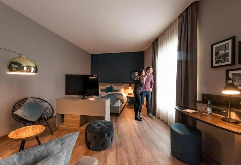 استودیوی استاندارد, Harbr. Hotel Heilbronn