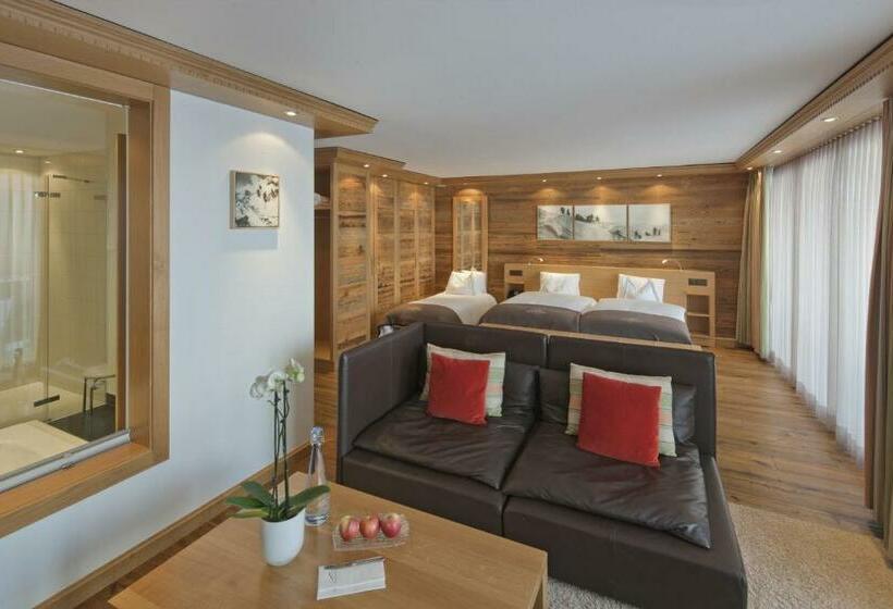 سوییت جونیور, Petit Chalet By Schönegg