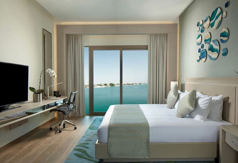 سوئیت پریمیوم با چشم‌انداز دریا, Royal M Hotel Abu Dhabi By Gewan