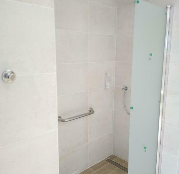 اتاق استاندارد برای معلولان, Inner Hotel Rupit Adults Only