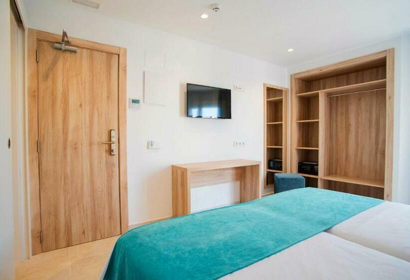 اتاق لوکس با بالکن, Inner Hotel Rupit Adults Only
