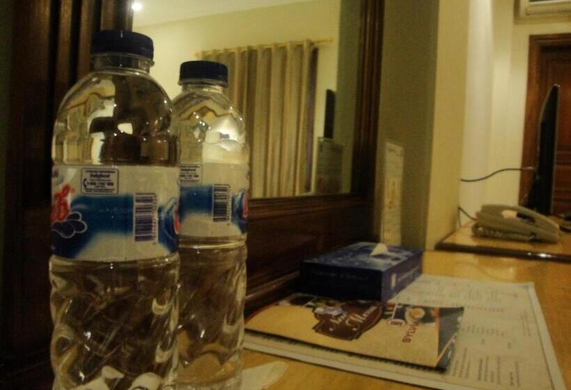 اتاق اکونومی, Sylvia Hotel Premier Kupang