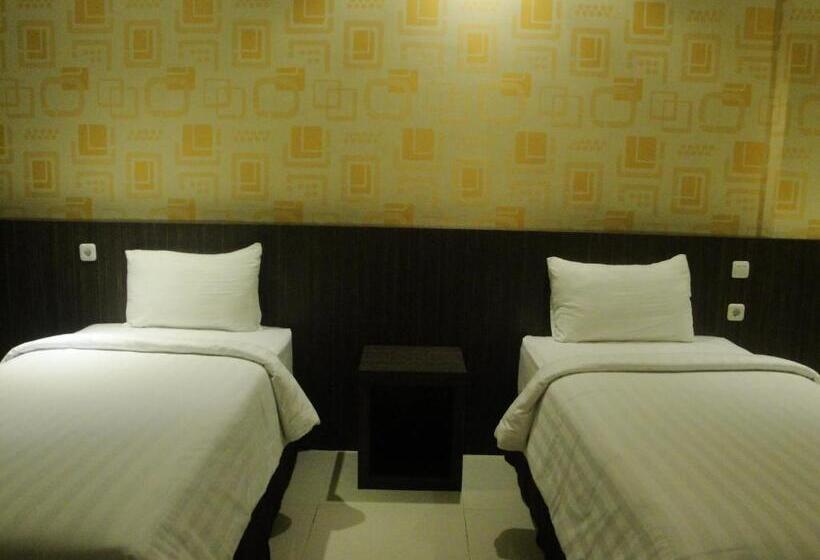 اتاق لوکس, Sylvia Hotel Premier Kupang