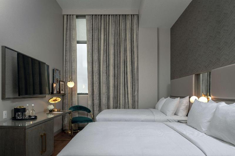 اتاق پرمیوم, Tulsa Club Hotel, Curio Collection By Hilton