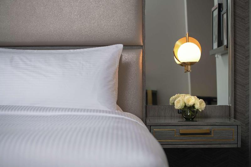 اتاق پرمیوم, Tulsa Club Hotel, Curio Collection By Hilton