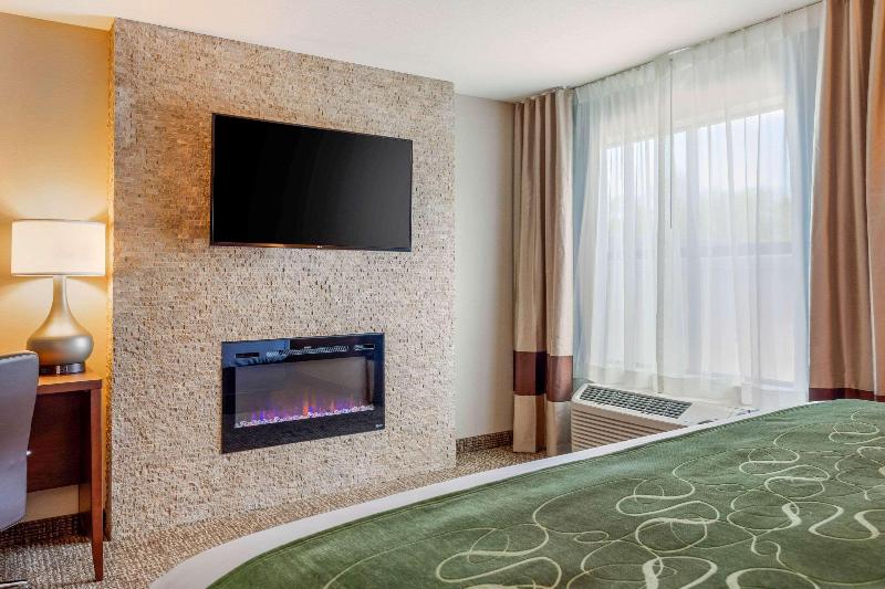 سوئیت با تخت بزرگ, Tulsa Club Hotel, Curio Collection By Hilton