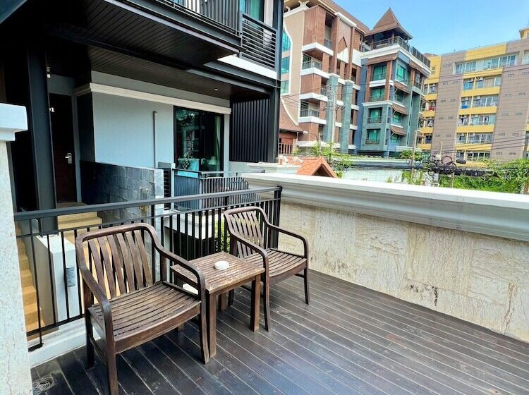 اتاق لوکس, Yotaka Bangkok