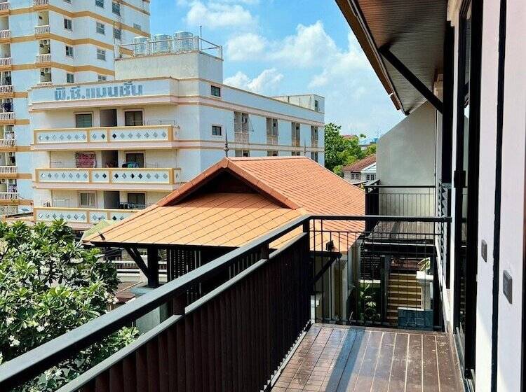 سوییت, Yotaka Bangkok