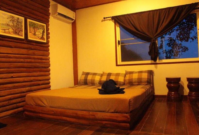 اتاق استاندارد با تخت بزرگ, Sangthain Hills
