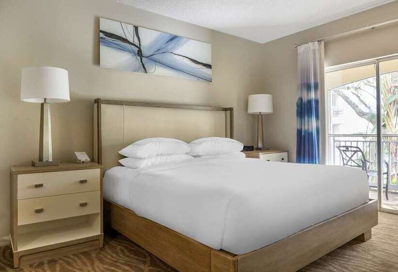 سوئیت با تخت بزرگ, Tulsa Club Hotel, Curio Collection By Hilton