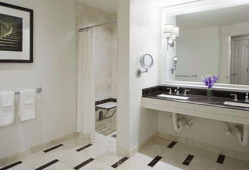 اتاق استاندارد, Tulsa Club Hotel, Curio Collection By Hilton