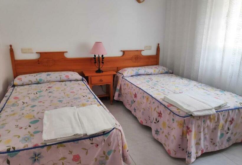 آپارتمان لوکس 1 خوابه, Apartamentos Revo Salinas 3000