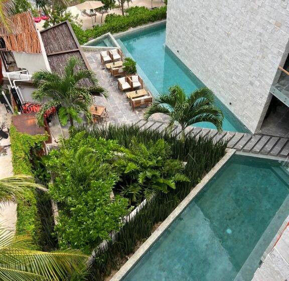 سوییت با چشم‌انداز دریا, Alea Tulum