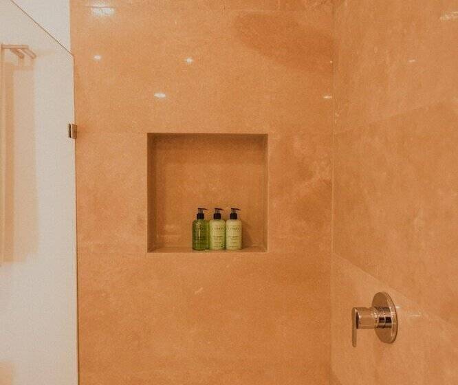 سوئیت پریمیوم, Antera Hotel & Residences