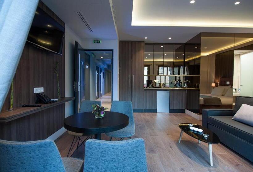 اتاق لوکس با بالکن, Athens Platinum Rooms And Suites