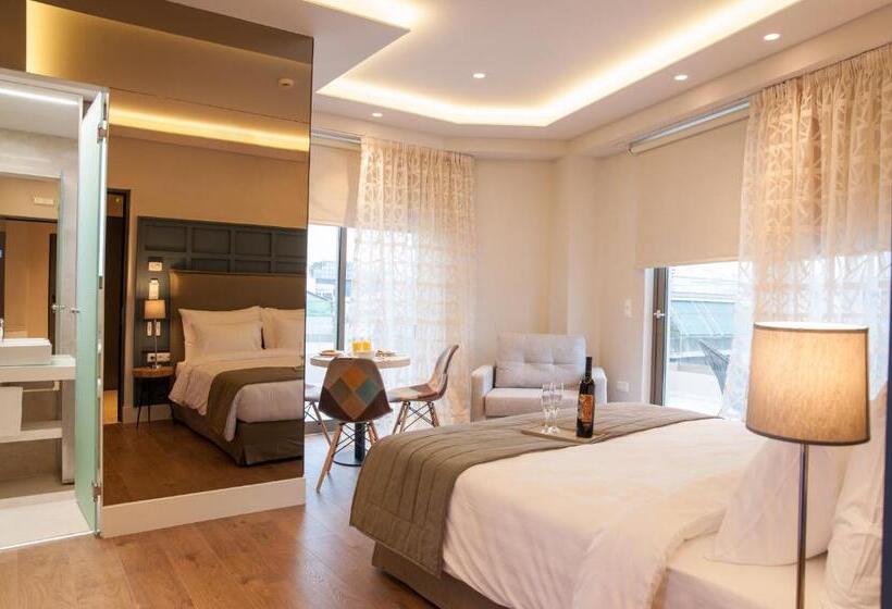سوئیت با وان آب گرم, Athens Platinum Rooms And Suites