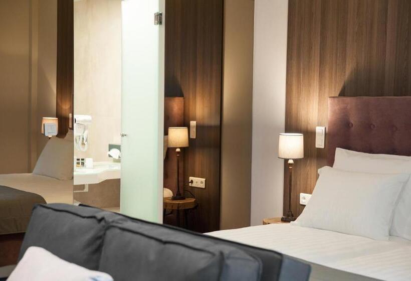 اتاق لوکس با بالکن, Athens Platinum Rooms And Suites